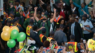Next Story Image: Triumphant Springboks return home to rapturous celebrations